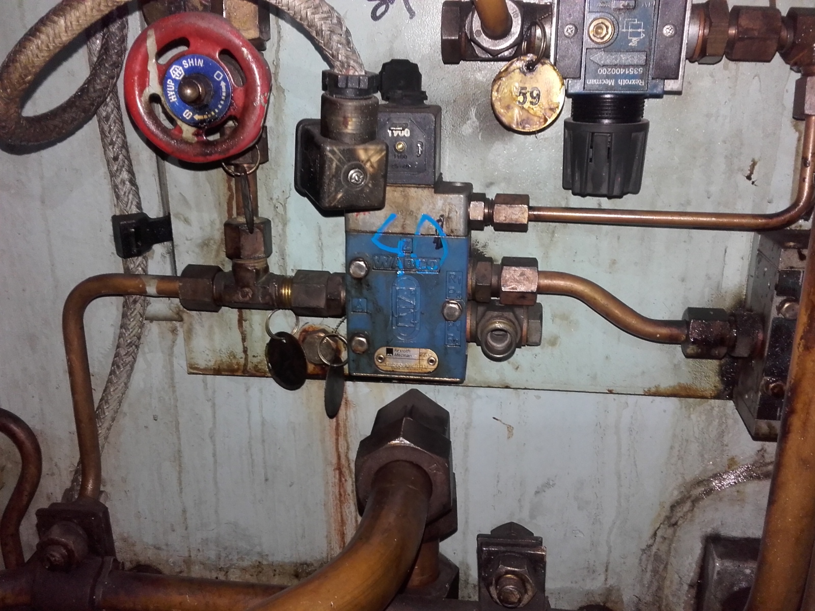 Starting air valve assembly service